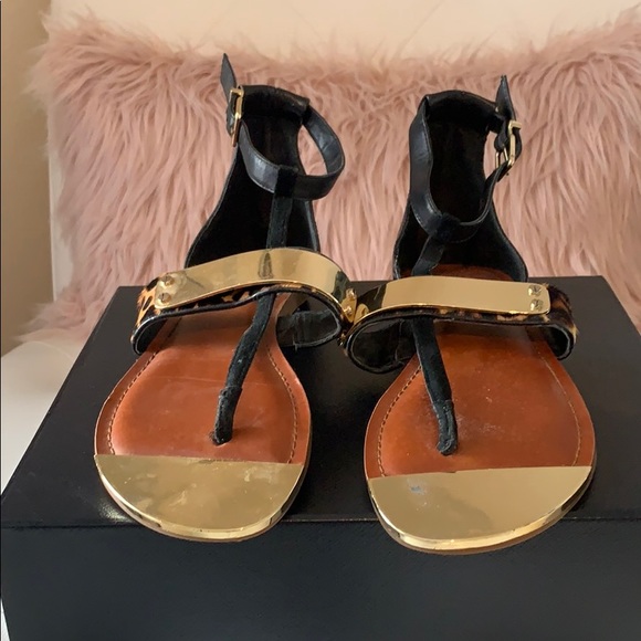 NWOT Gianni Bini T-Strap Cheetah Print Gold Bar Sa - Picture 6 of 8